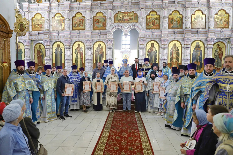 Архиерейское богослужение в Тихвинском храме Ногинска